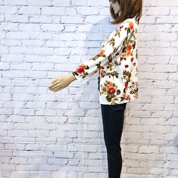PREMISE, White cardigan with beautiful Fall florals - Picture 7 of 10